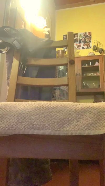 Batyy2 live cam on Cam4