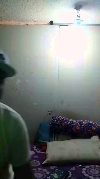 Baxter696 live cam on Cam4
