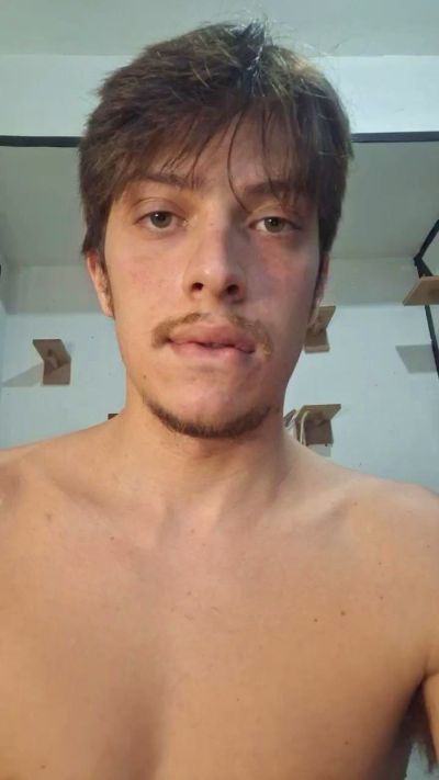 Bballss live cam on Cam4