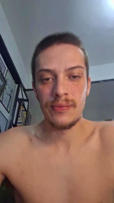 Bballss live cam on Cam4