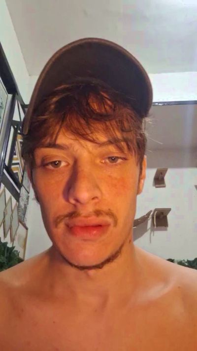 Bballss live cam on Cam4
