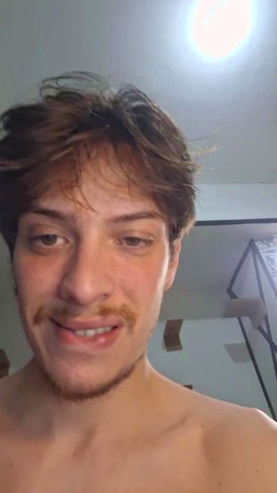 Bballss live cam on Cam4