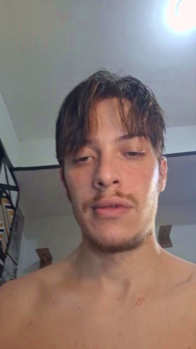 Bballss live cam on Cam4