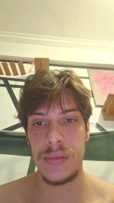 Bballss live cam on Cam4