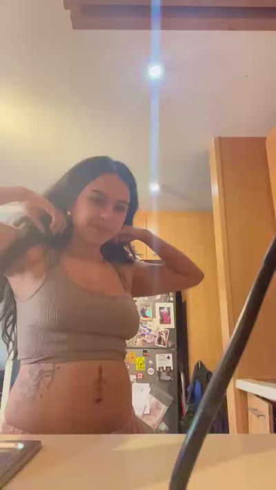 Bbtrick22 live cam on Cam4