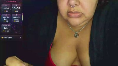 Bbwroyaltty live cam on Cam4