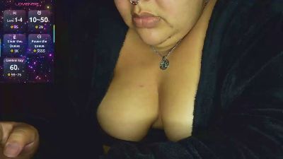 Bbwroyaltty live cam on Cam4