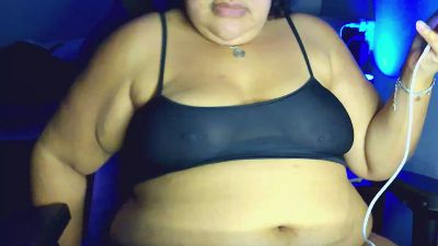 Bbwroyaltty live cam on Cam4