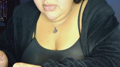 Bbwroyaltty live cam on Cam4
