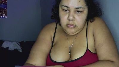 Bbwroyaltty live cam on Cam4