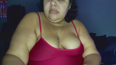 Bbwroyaltty live cam on Cam4