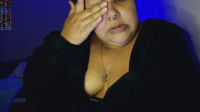Bbwroyaltty live cam on Cam4