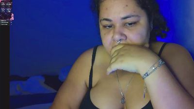 Bbwroyaltty live cam on Cam4