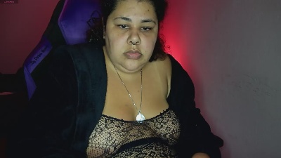 Bbwroyaltty live cam on Cam4