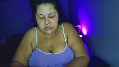 Bbwroyaltty live cam on Cam4