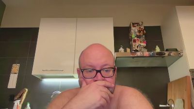 BearBoy78 live cam on Cam4