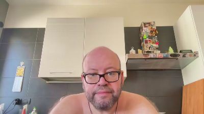 BearBoy78 live cam on Cam4
