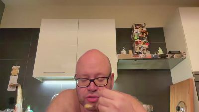 BearBoy78 live cam on Cam4