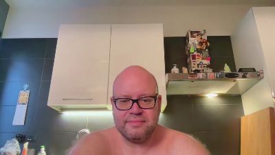 BearBoy78 live cam on Cam4