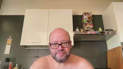 BearBoy78 live cam on Cam4
