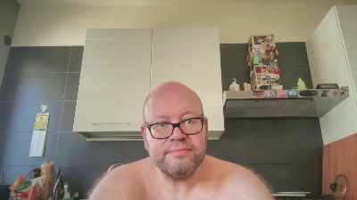 BearBoy78 live cam on Cam4