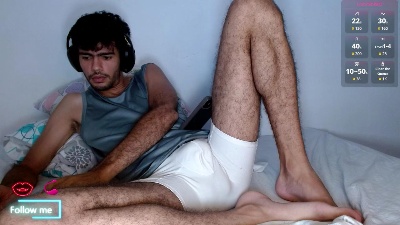Bear_97x live cam on Cam4
