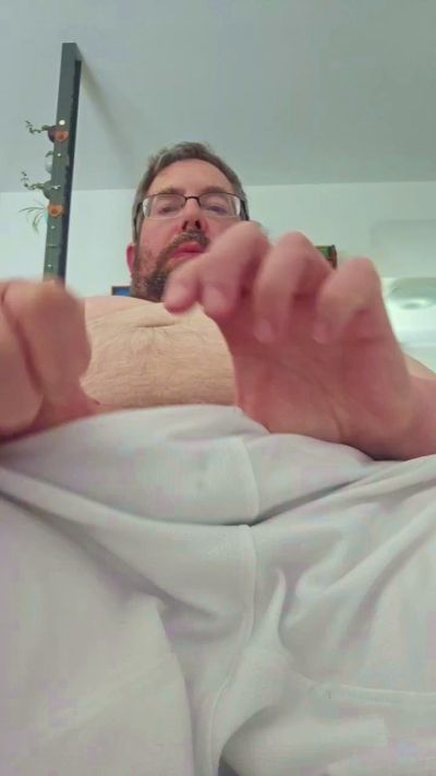 Beardeconflans live cam on Cam4