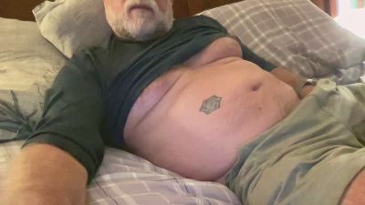 BeardedBarber live cam on Cam4