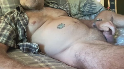 BeardedBarber live cam on Cam4