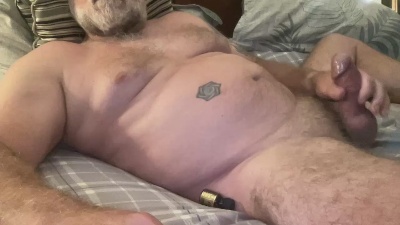 BeardedBarber live cam on Cam4