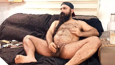 BeardedSmoker live cam on Cam4