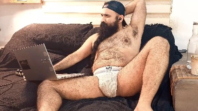 BeardedSmoker live cam on Cam4