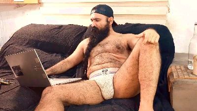BeardedSmoker live cam on Cam4