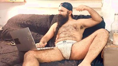 BeardedSmoker live cam on Cam4