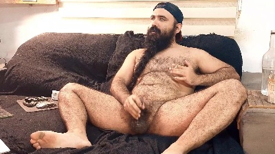 BeardedSmoker live cam on Cam4