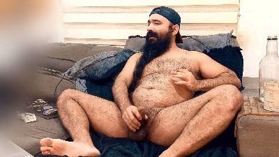 BeardedSmoker live cam on Cam4