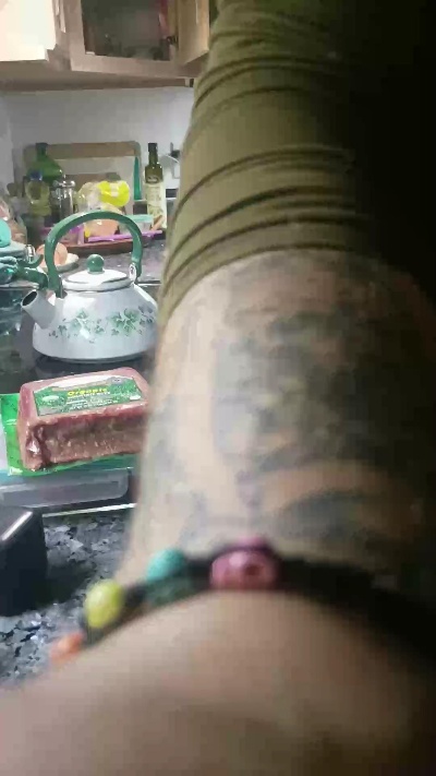 Beardedveteran live cam on Cam4