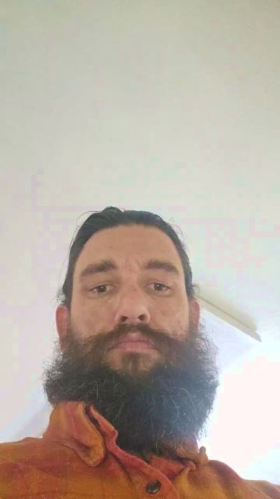 Beardedveteran live cam on Cam4