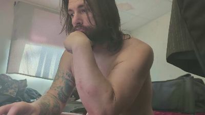 Beardedveteran live cam on Cam4