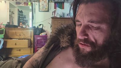 Beardedveteran live cam on Cam4