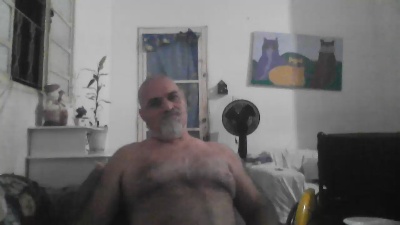 Bearoliverpcd live cam on Cam4