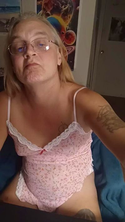 Beast2174 live cam on Cam4