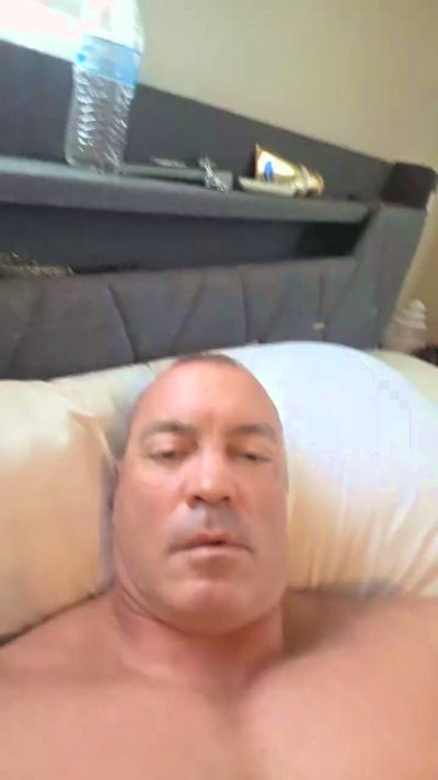 BeastMonsterxxx live cam on Cam4