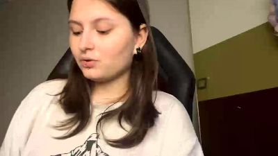 BeatrizWujcik live cam on Cam4