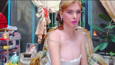 BeautyQueen29 live cam on Cam4