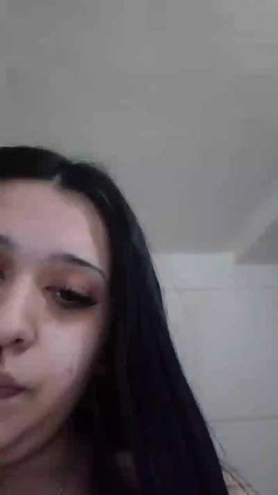 Bebidenisse live cam on Cam4