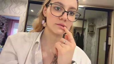 Profile and Statistics for BeckiSalinas on Cam4