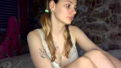 BeckiSalinas live cam on Cam4
