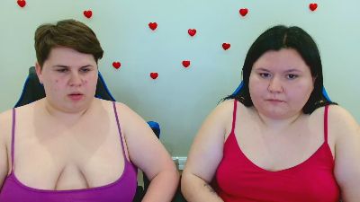 BeckyAndEllen live cam on Cam4