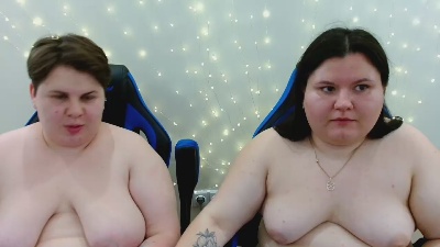 BeckyAndEllen live cam on Cam4